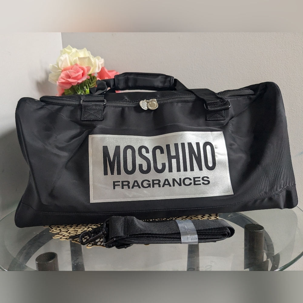 Moschino - Picture 3 of 10